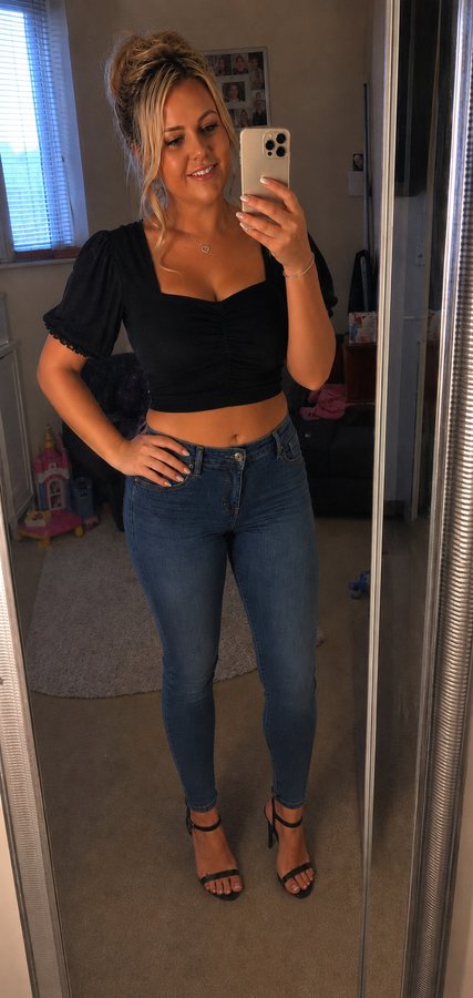 Chantelle W.